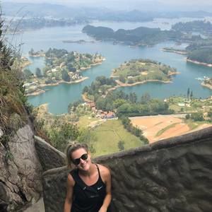 Meet your Posher, Lo